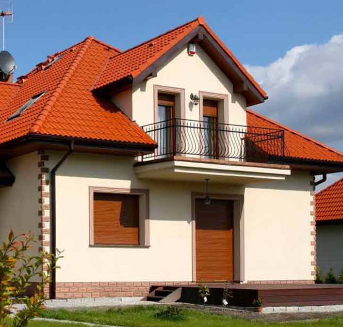 Ravalement peinture façade - LE BON COUVREUR 77 : Peintre sur Meaux et la Seine-et-Marne (77) :  nettoyage, démoussage, traitement anti-mousse, ravalement peinture façade imperméabilisation hydrofuge façade . Intervention sur Meaux et la Seine-et-Marne (77)